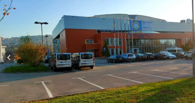 MUP KS istražuje Upravu bazena na Otoci: Traže podatke o broju zaposlenja i službenim putovanjima?