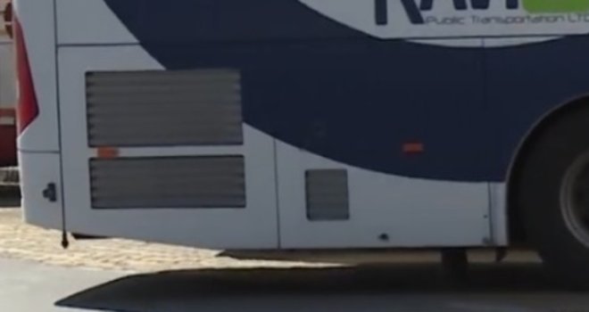 Vozač autobusa primijetio je da se jedan od kofera pomiče: Kada ga je otvorio, šokirao se...