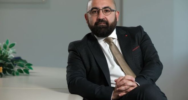 Da, potpisao sam isplatu 600.000 KM, ali bojim se da su ponovljeni izbori u RS-u skupa korekcija tuđih propusta! 