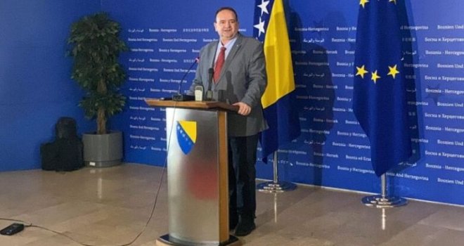 Nakon sastanka Nikšića i Peulića: Okončan protest prijevoznika!