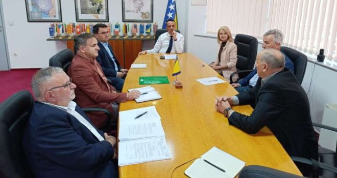 Vedran Lakić: 'Zrak se ne prodaje, ne zatvara i ne predaje'