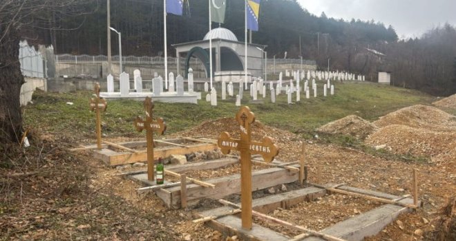 Odbačena prijava za postavljanje krstova na mezarju kod Srebrenice