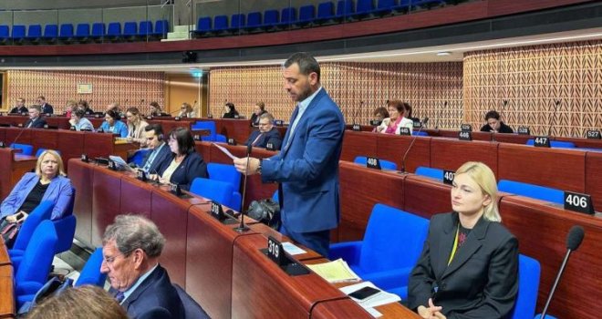 Magazinović: 'Vlast u Srbiji i danas promovira velikosrpsku ideologiju'