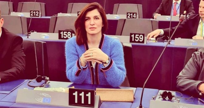 Naša stranka danas prvi put dobija predsjednicu: Forto 'predaje štafetu' Ćudić