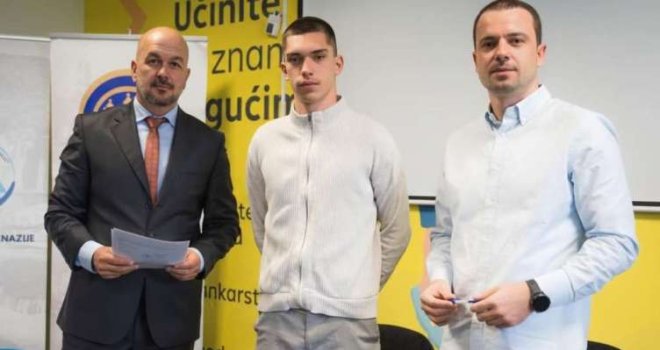 Potez bh. političara: Odriče se svojih vijećničkih primanja u korist učenika Gimnazije 