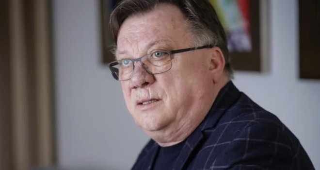 U bh. gradu policija zabranila okupljanje u čast Halida Bešlića, a onda su morali popustiti...