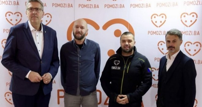 Gradonačelnik Sarajeva Samir Avdić posjetio Udruženje 'Pomozi.ba'