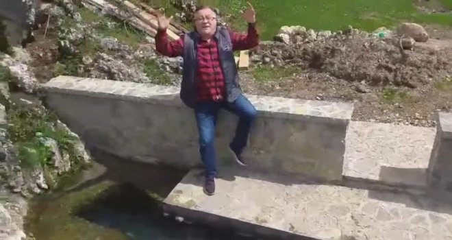 Ovo je Knežak izvor, opjevan u pjesmi 'Romanija': Mještani traže da se tu postavi spomenik Halidu Bešliću