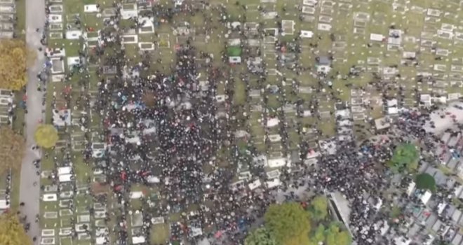 More ljudi: Fotografija iz zraka pokazuje koliko je srce naroda kucalo za Halida