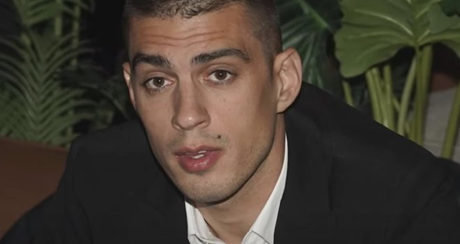 Bivši kapiten Zvezde i poznati homofob uhvaćen s transrodnom osobom, njegova supruga od šoka završila u bolnici