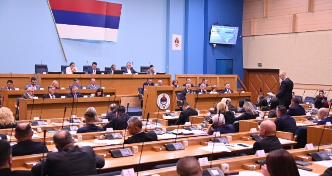 Predsjedniku ostaje 77 miliona KM: Nakon burne rasprave, u Narodnoj skupštini RS usvojen drugi rebalans budžeta