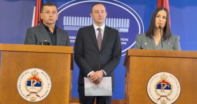 Počela redovna sjednica NSRS, opozicija optužuje vlast da izbjegava raspravu o aferama i referendumu