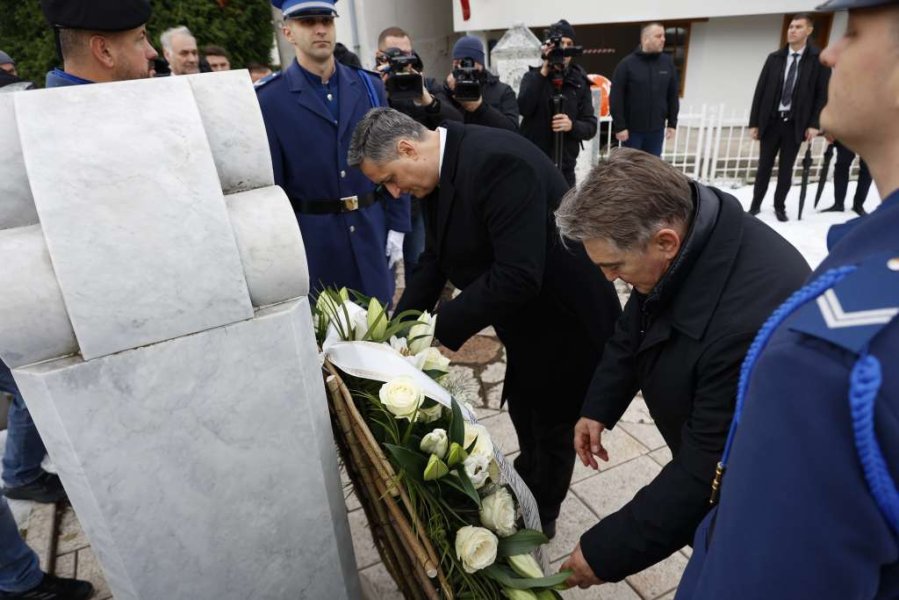 cvijece-na-kovacima-dan-drzavnosti-2025-2