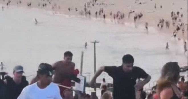 Masakr na jednoj od najpoznatijih plaža u Australiji: Napadači pucaju na ljude, ubijeno deset osoba?