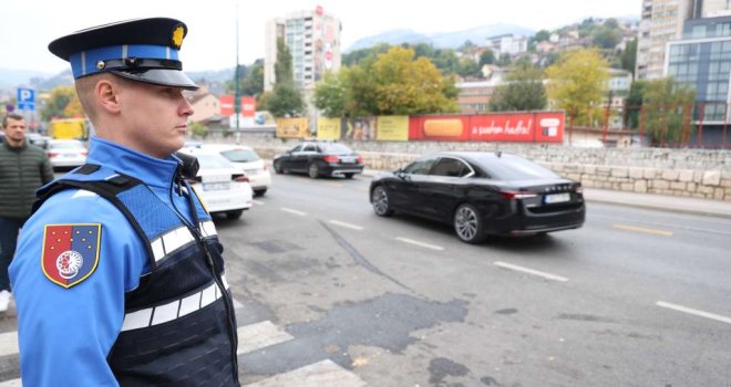 Izmjena režima saobraćaja u Centru zbog dočeka Nove godine: Saznajte koje ulice će biti zatvorene