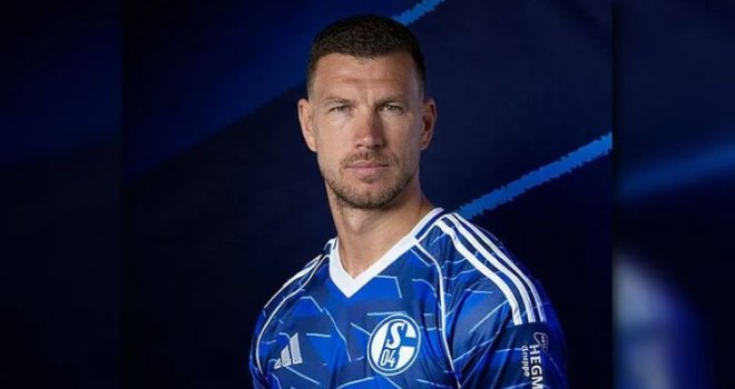 Edin Džeko ima novi klub: Odabrao je i broj na dresu, a poznato protiv koga bi mogao debitovati