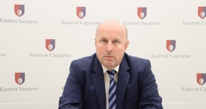 Ministar zdravstva KS otkrio u kakvom je stanju 17-godišnja djevojka koju je udario tramvaj