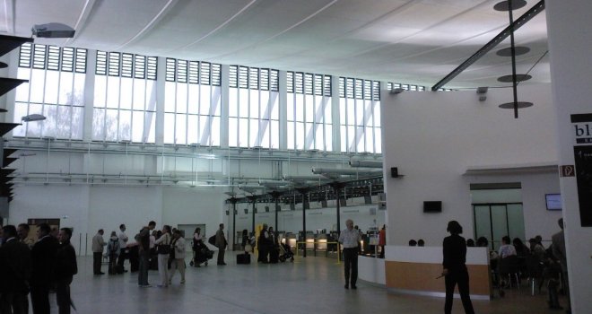 Na aerodromu Memmingen otkriveni lažni školski izostanci: Protiv roditelja pokrenuti postupci