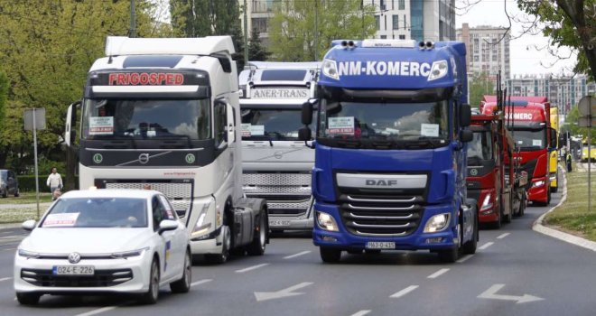 Na pomolu totalni haos: Prevoznici prijete potpunom blokadom, u ponedjeljak u BiH neće ulaziti ni gorivo!