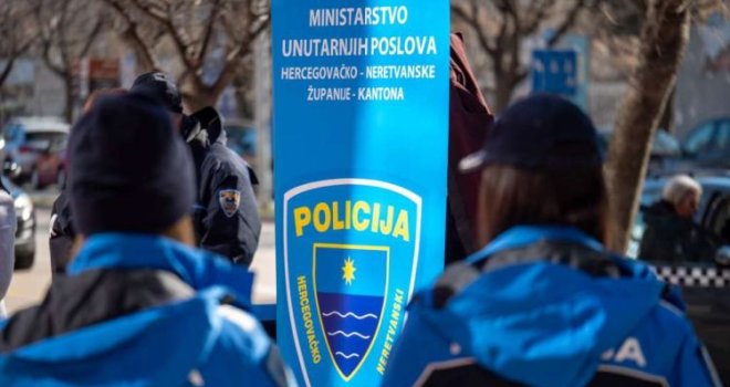 Trojica Sarajlija u Mostaru opljačkala stranu državljanku: Ugurali je u stan i ukrali torbu