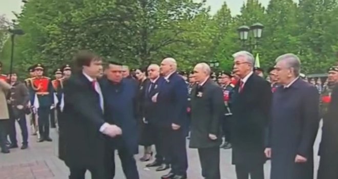 Pogledajte kako se Stevandić obrukao u Moskvi: Bio u istom redu s Putinom, pa brže-bolje otjeran