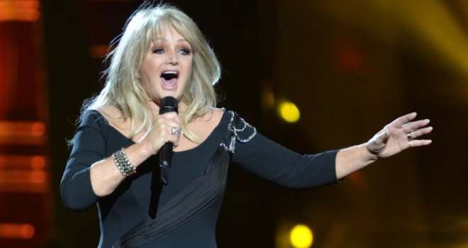 Lijepa vijest: Pjevačica Bonnie Tyler se produbila iz kome nakon hitne operacije
