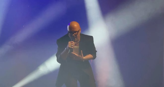 Sarajevo dočekalo Deena ovacijama, na sceni mu se pridružio partner Will: 'Dugo sam skrivao pravog sebe'