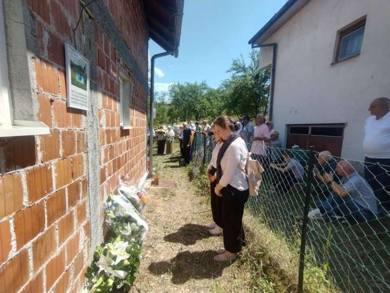 ziva-lomaca-bikavac-34-godisnjica-2