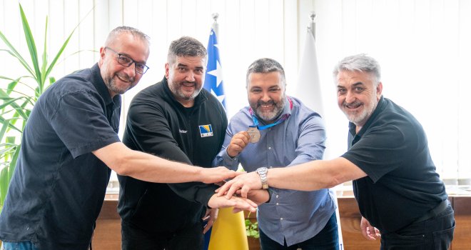 Direktor Ustamujić sa medaljom oko vrata: Energoinvest upriličio prijem za viceprvake svijeta