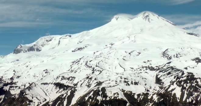 Tijela troje stradalih planinara spremna za spuštanje s Elbrusa