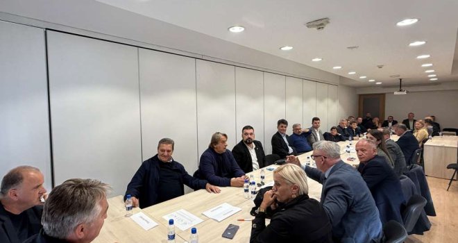 Predsjedništvo DF-a: Puna podrška predsjedniku Željku Komšiću, DF nosilac građanske ideje